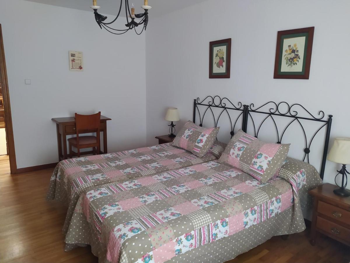 Hostal Urbion Vinuesa Bagian luar foto