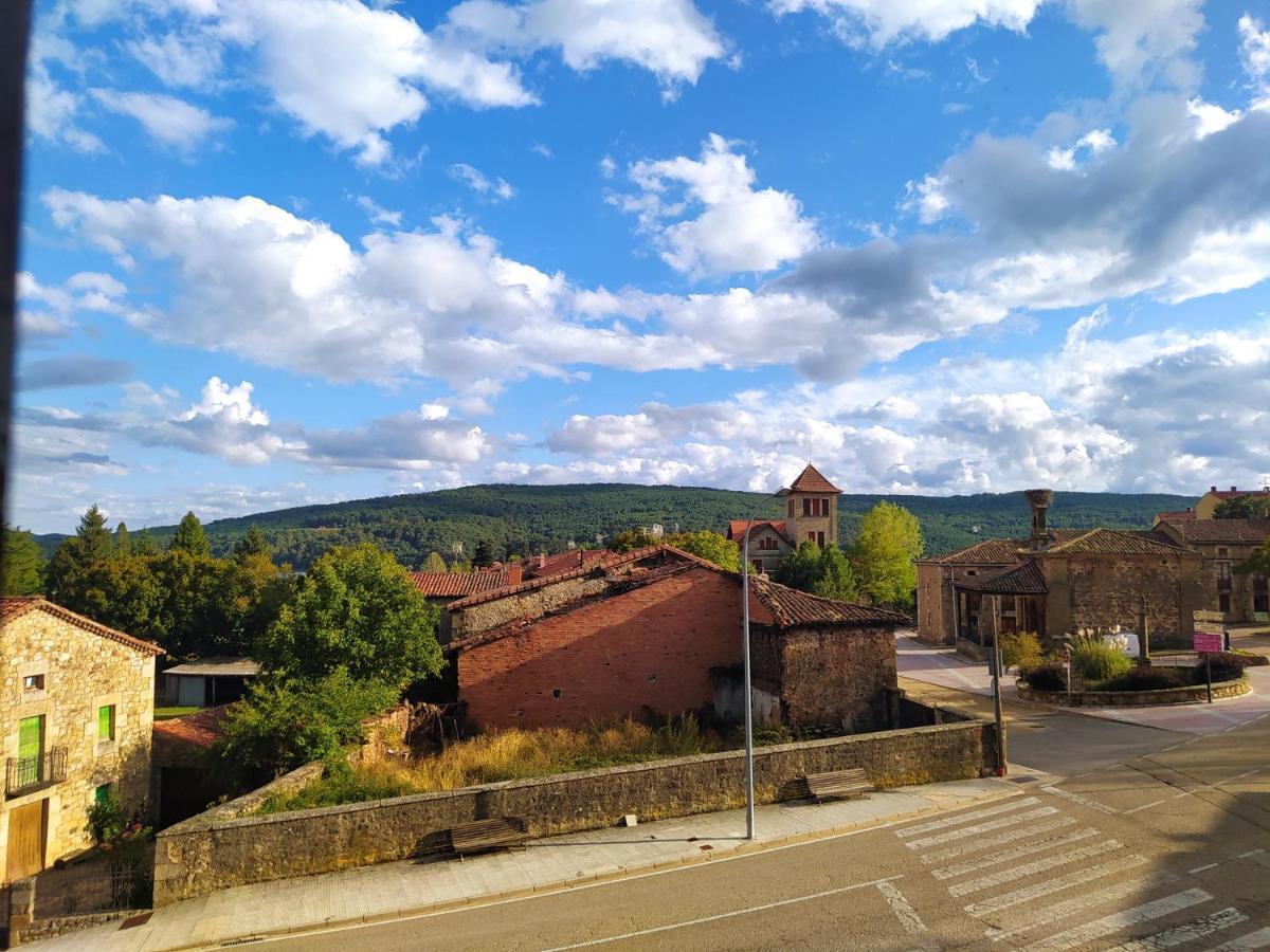 Hostal Urbion Vinuesa Bagian luar foto